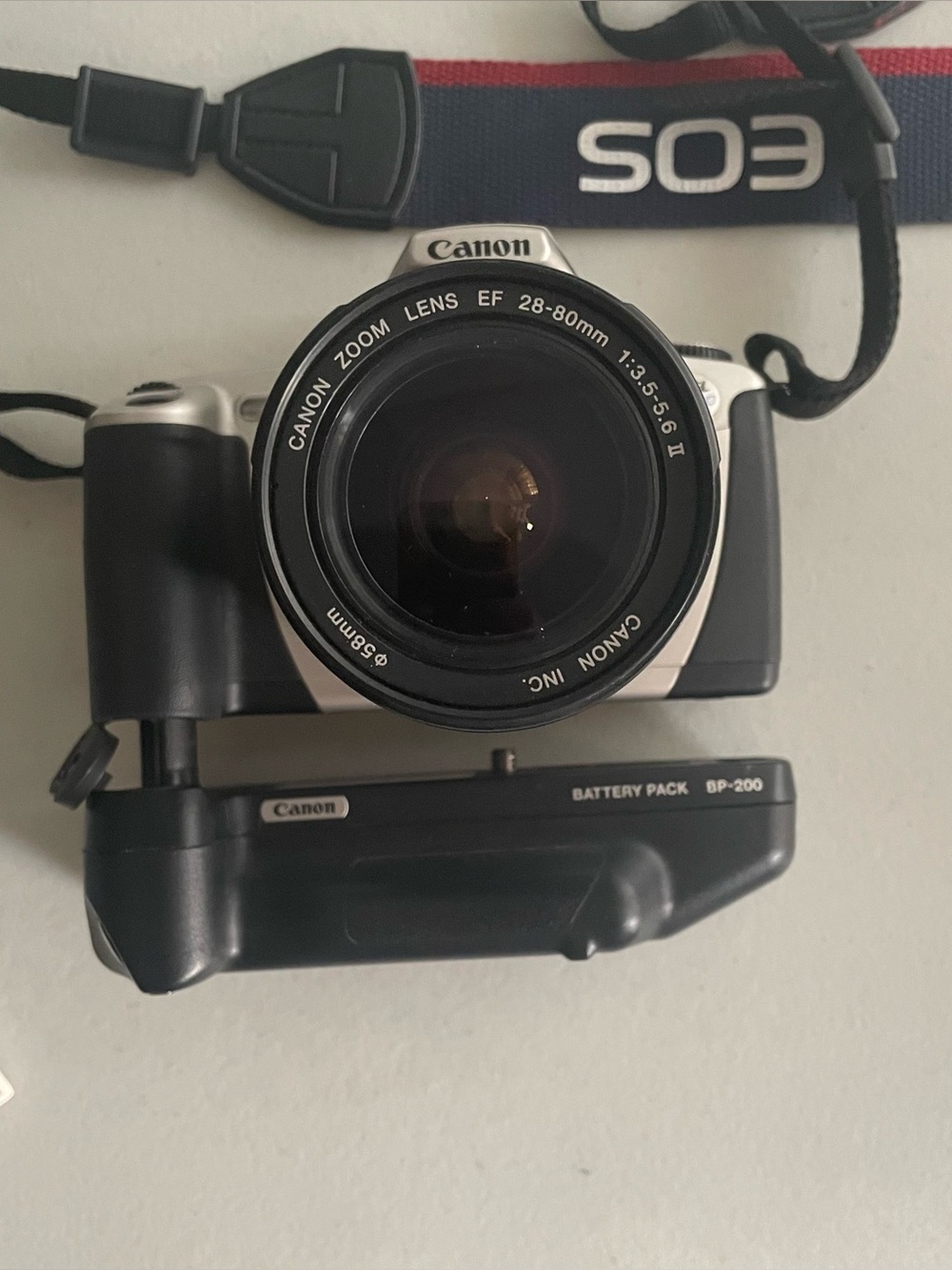 Canon EOS Rebel 2000 35mm SLR Film Camera Bundle -  Vintage Analogue Aesthetic - Picture 11 of 13